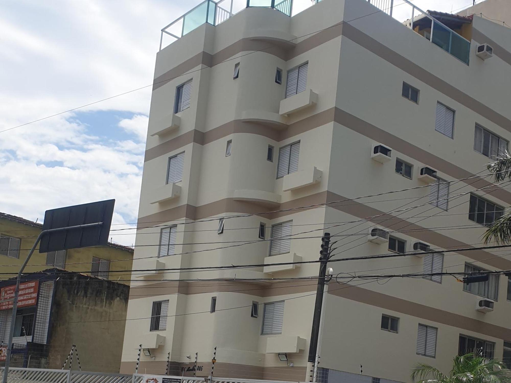 Apartamento 400 Metros Praia Da Enseada グァルジャー エクステリア 写真